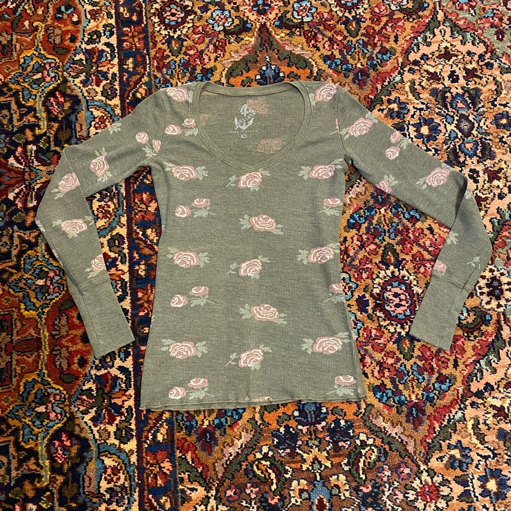 dELiA*s Green Long Sleeve Top with Pink Floral Pattern
